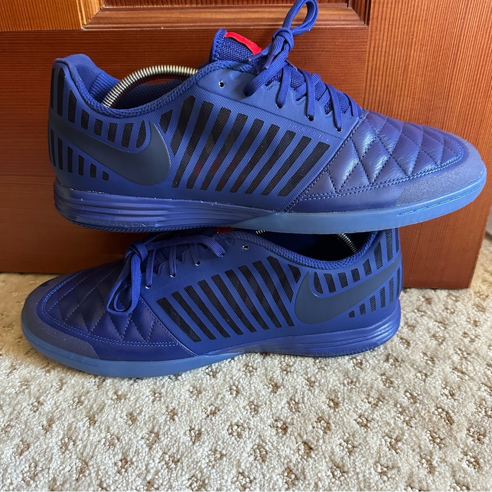 BNWOB NIKE LUNARGATO II INDOOR SOCCER/COURT SHOES SIZE 12.5
